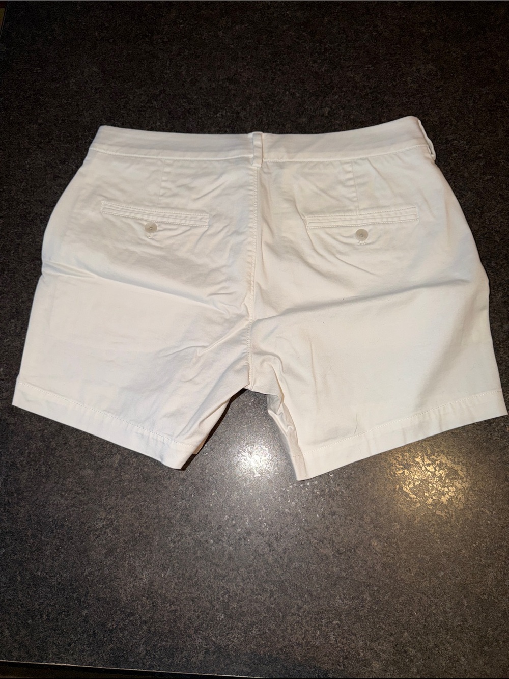 Express White Men’s Flat-Front Cotton Shorts 6” - Picture 2 of 4